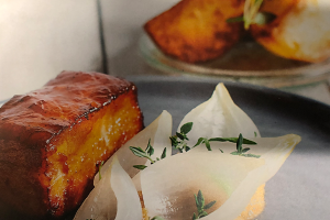 Svinebryst sous vide med øl, honning og BBQ.